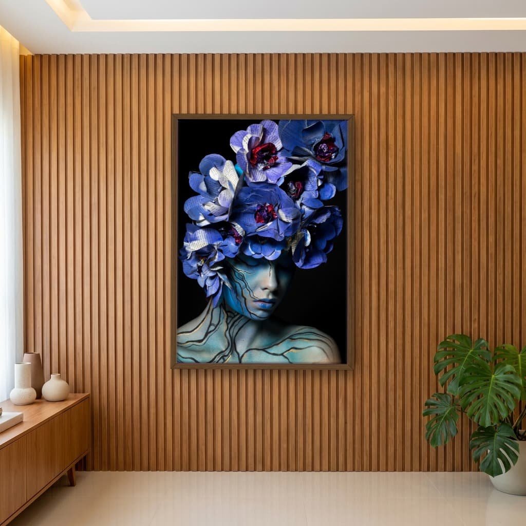 Quadro Decorativo Mulher Com Flores Roxas